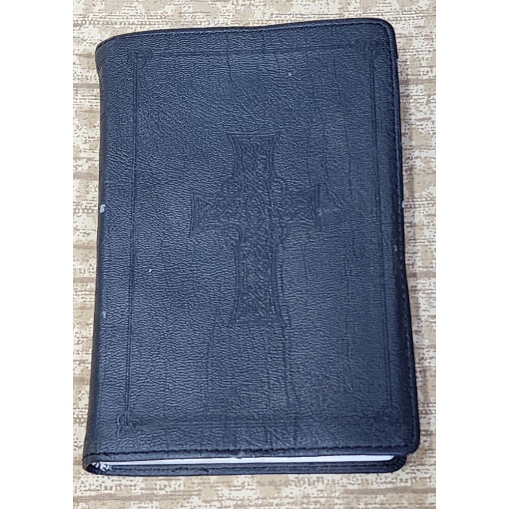 ESV Thinline Bible (TruTone, Charcoal, Celtic Cross Design)